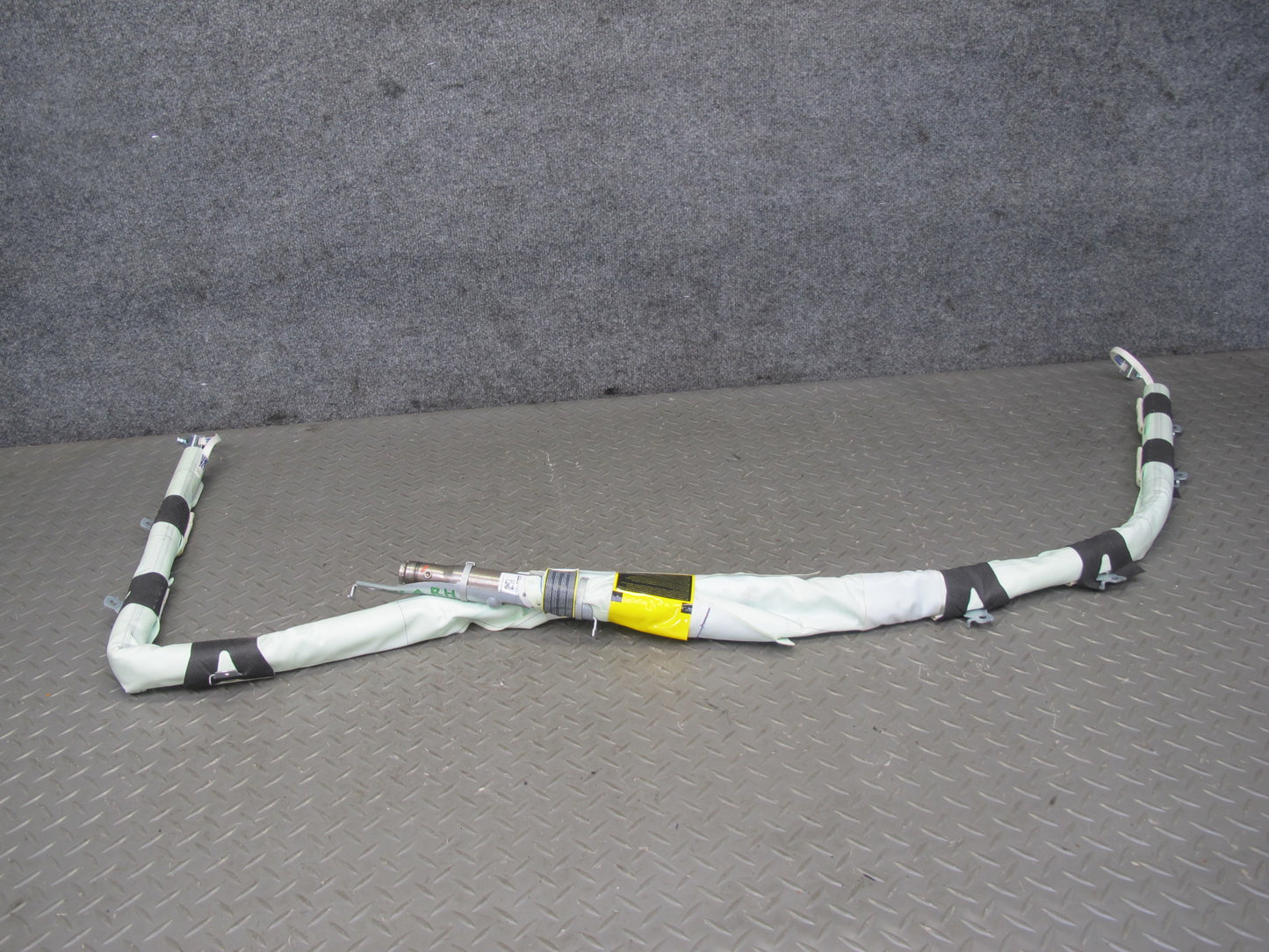 17-20 MASERATI LEVANTE M161 RIGHT PASSENGER SIDE ROOF SRS AIRBAG OEM