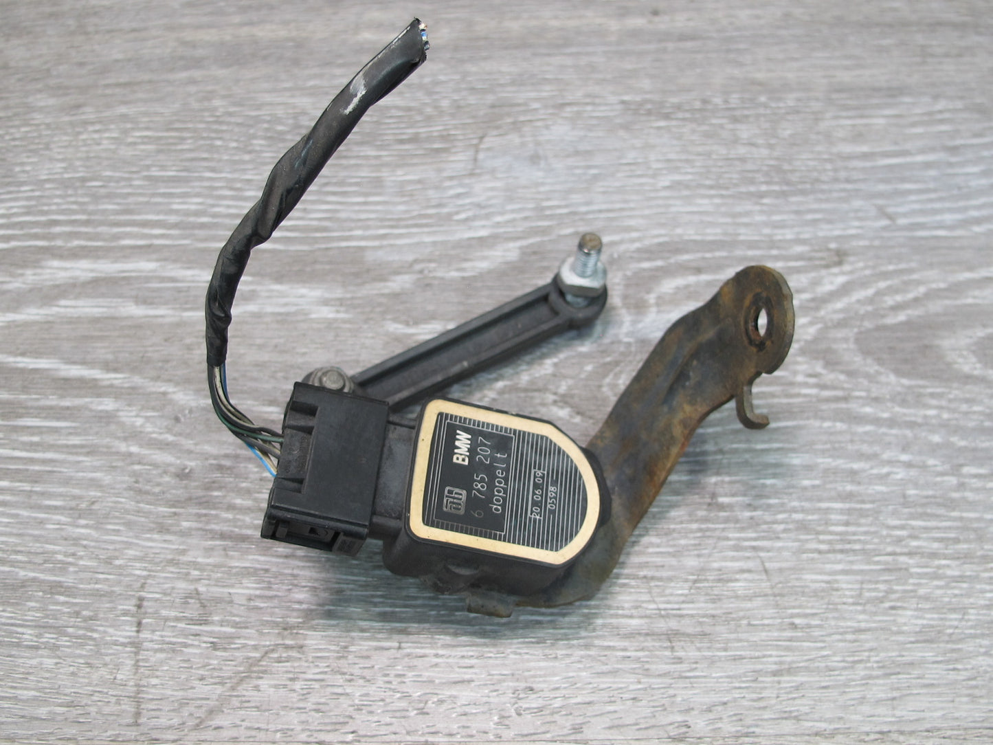 2008-2014 BMW E71 E72 X6 Rear Suspension Height Level Sensor 6785207