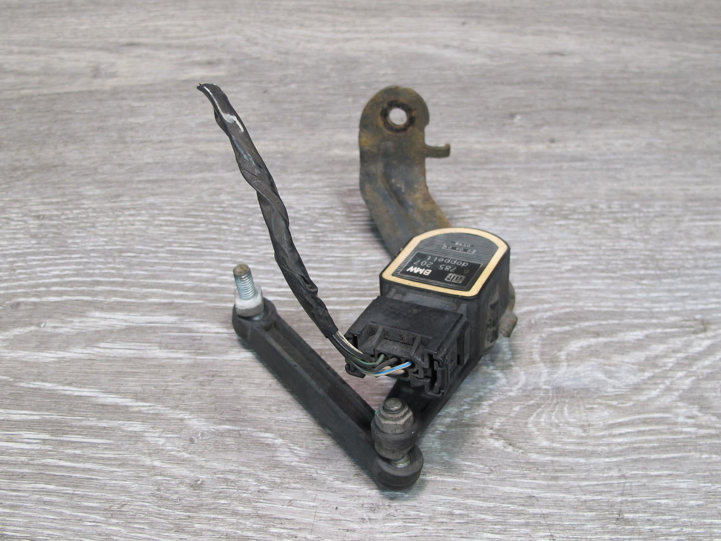 2008-2014 BMW E71 E72 X6 Rear Suspension Height Level Sensor 6785207