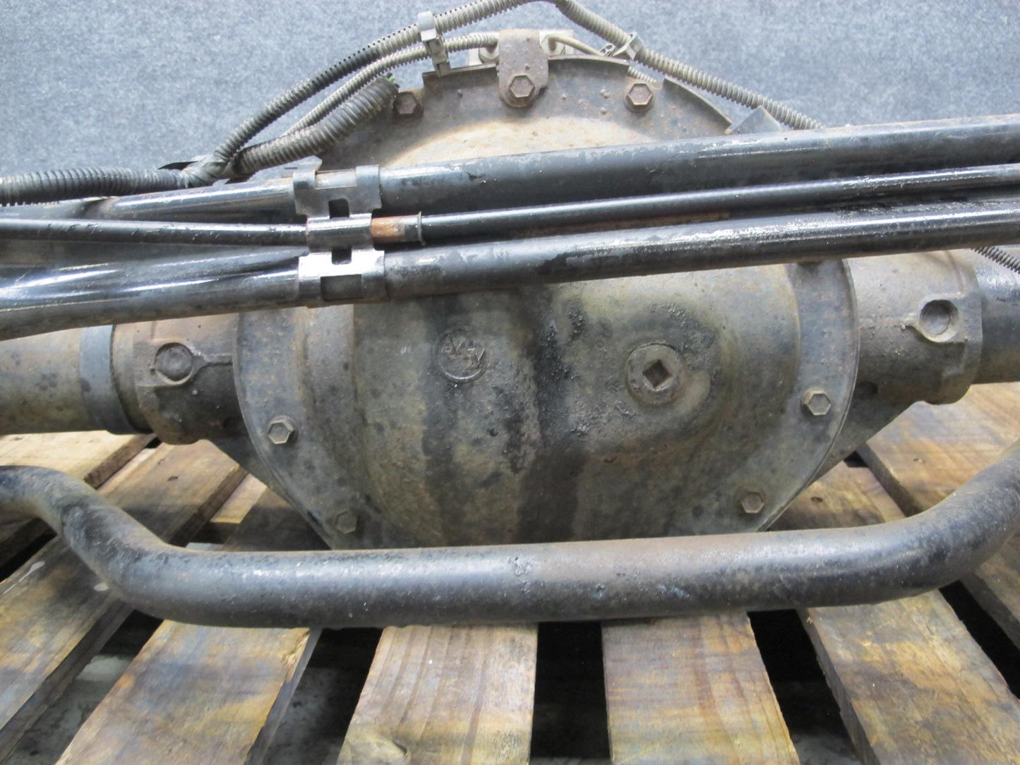 2003-2005 Hummer H2 AWD 6.0 Rear Axle Differential W/ Caliper & Axle Shafts 4.10