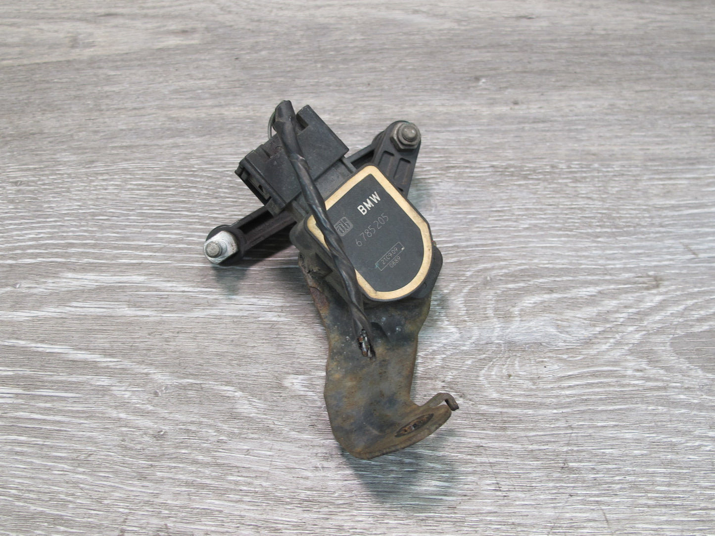 2008-2014 BMW E71 E72 X6 Front Headlight Suspension Height Level Sensor 6785205