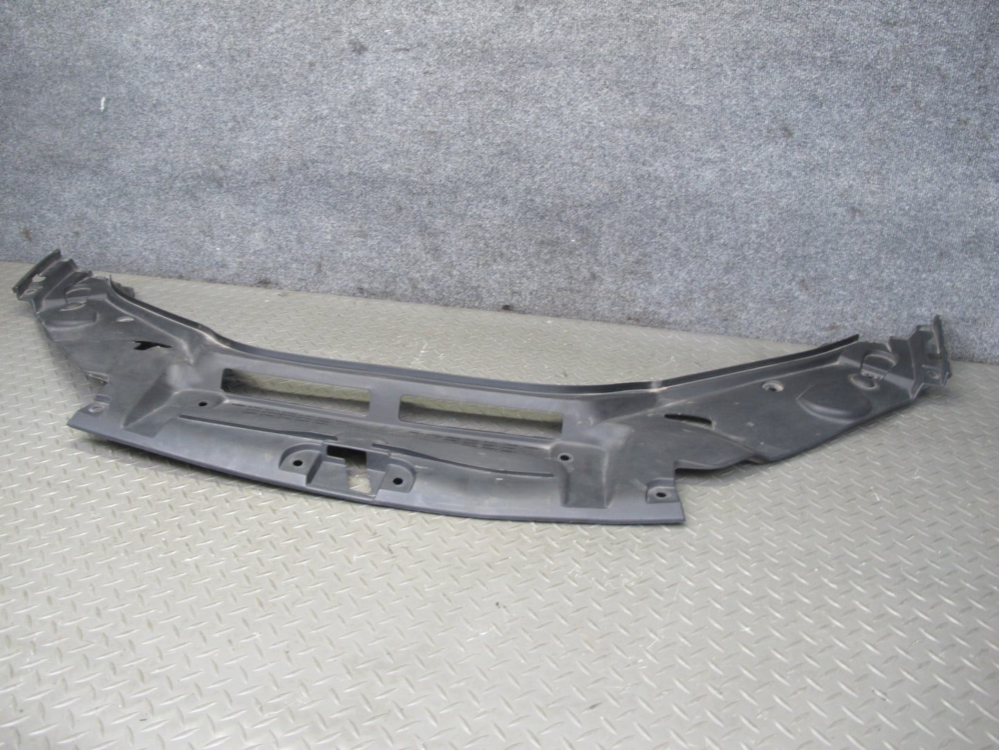 2017-2020 Maserati Levante M161 Radiator Engine Bay Upper Trim Panel Set of 4