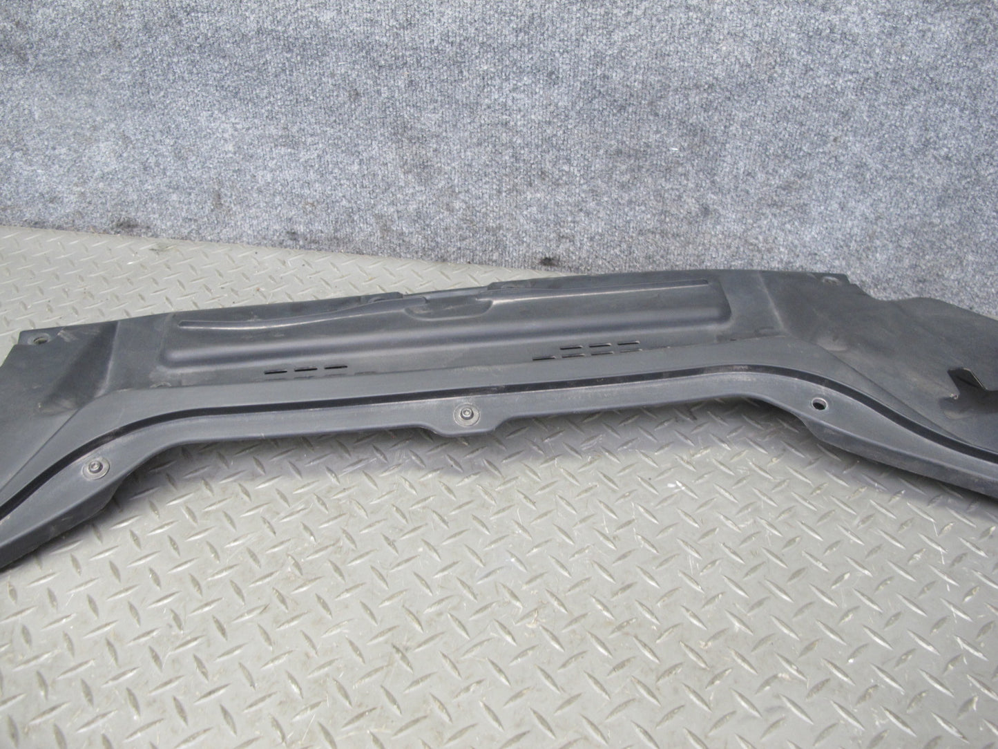 2017-2020 Maserati Levante M161 Radiator Engine Bay Upper Trim Panel Set of 4