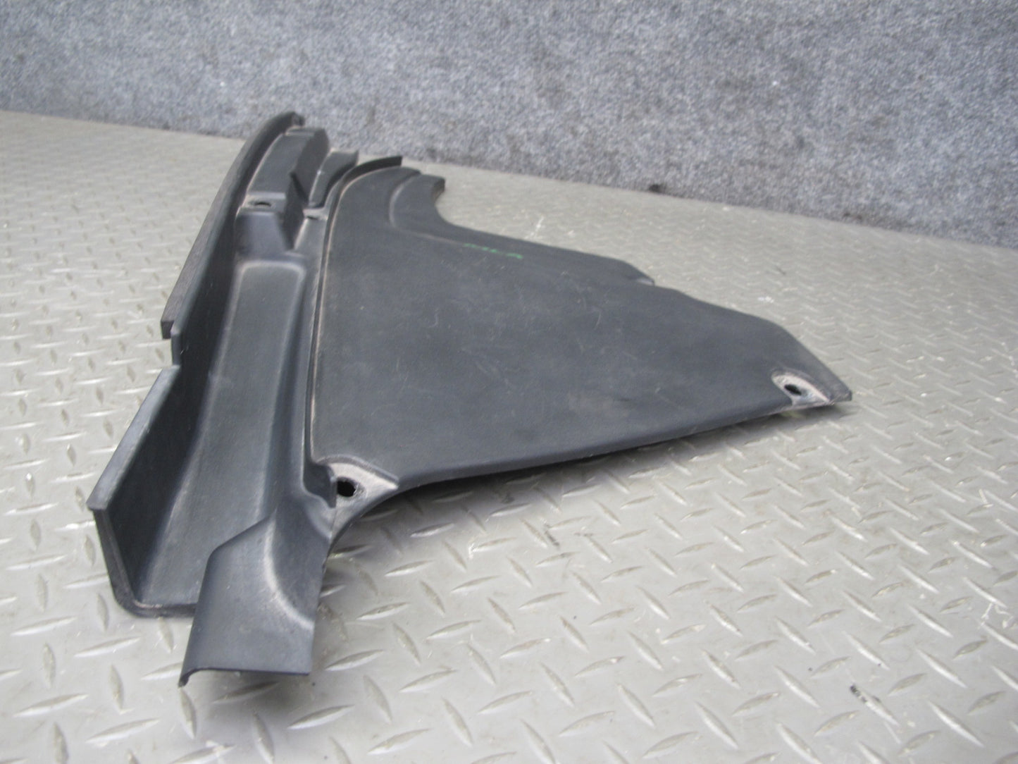 2017-2020 Maserati Levante M161 Radiator Engine Bay Upper Trim Panel Set of 4