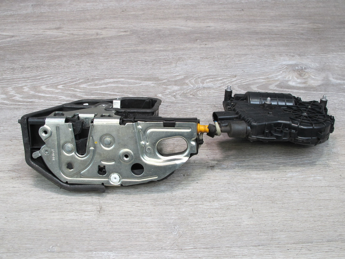 2008-2014 BMW E71 E72 X6 Rear Left Door Lock Latch Actuator w Soft Close