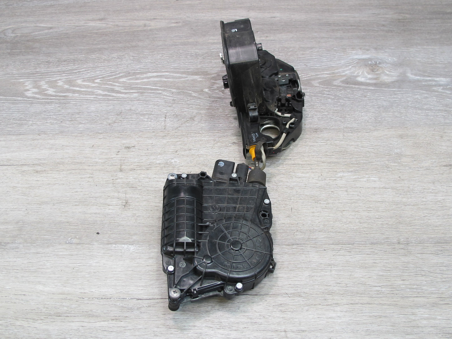 2008-2014 BMW E71 E72 X6 Rear Left Door Lock Latch Actuator w Soft Close