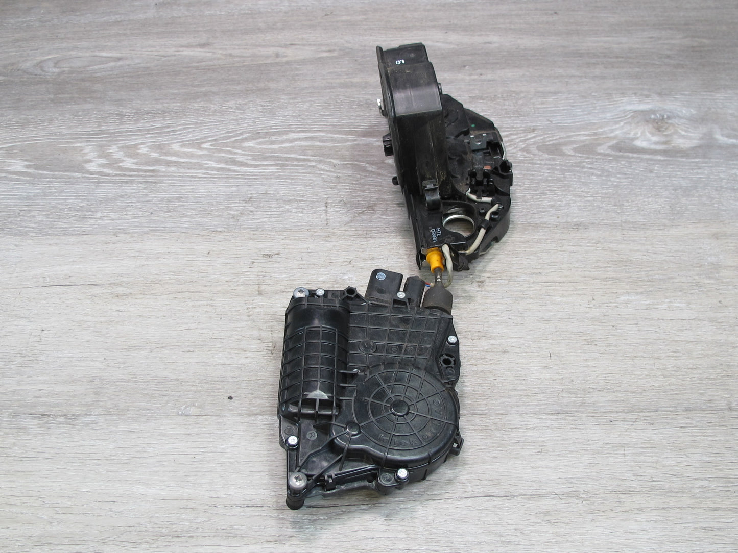 2008-2014 BMW E71 E72 X6 Rear Left Door Lock Latch Actuator w Soft Close