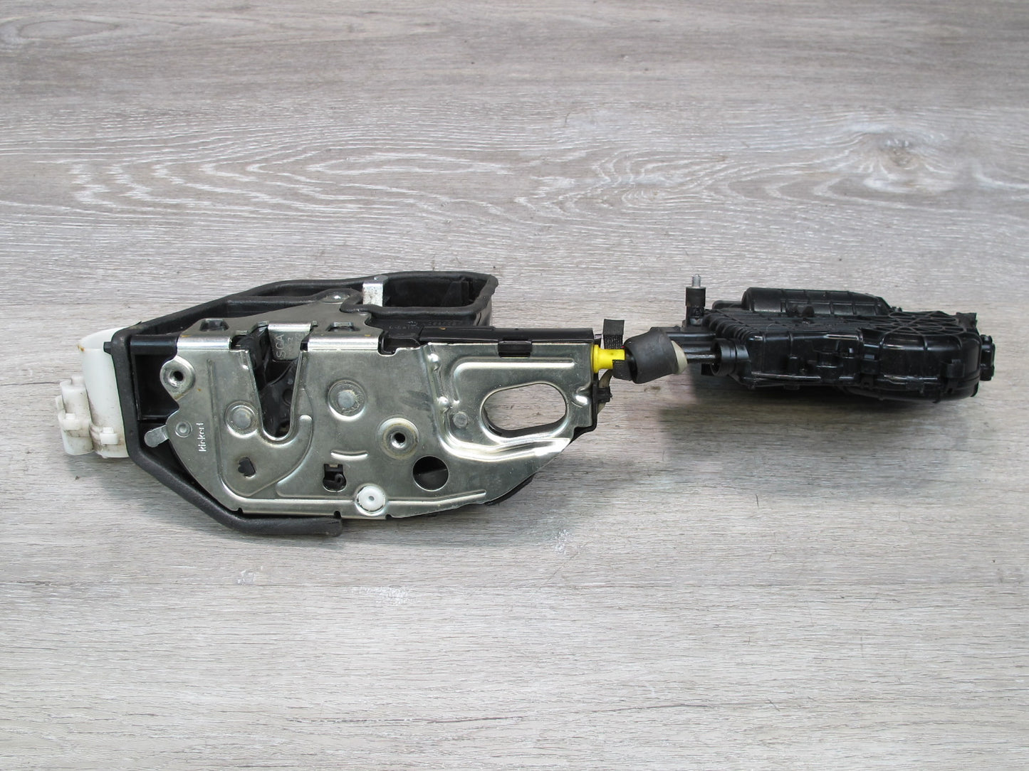 2008-2014 BMW E71 E72 X6 Front Left Door Lock Latch Actuator w Soft Close