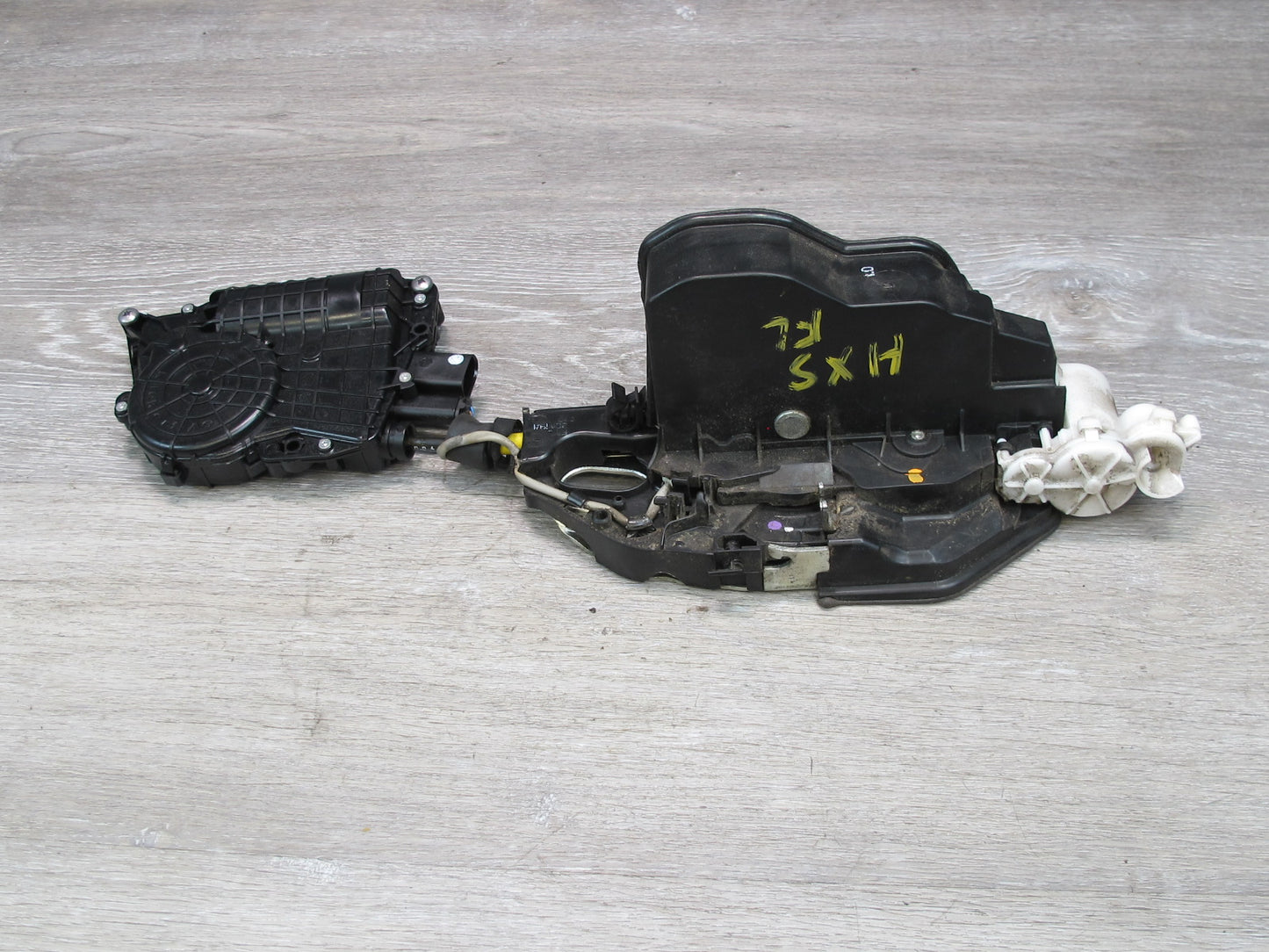 2008-2014 BMW E71 E72 X6 Front Left Door Lock Latch Actuator w Soft Close
