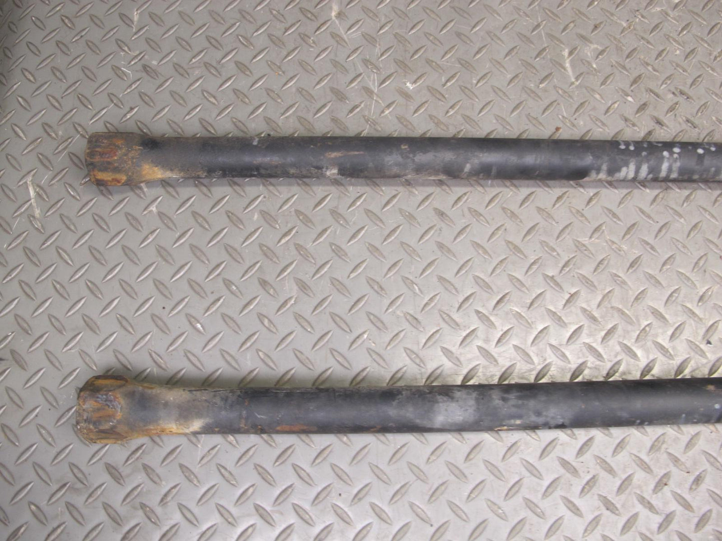 2003-2009 Hummer H2 Front Right & Left Side Torsion Bar Strut Brace W/ Mount Set