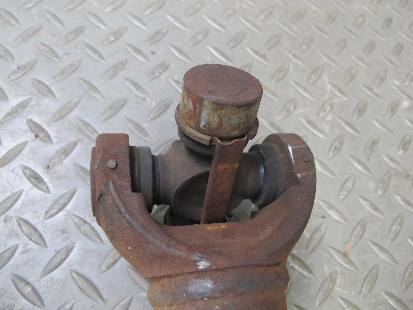 2003-2009 Hummer H2 AWD Front Driveshaft Drive Shaft Propeller 15066916