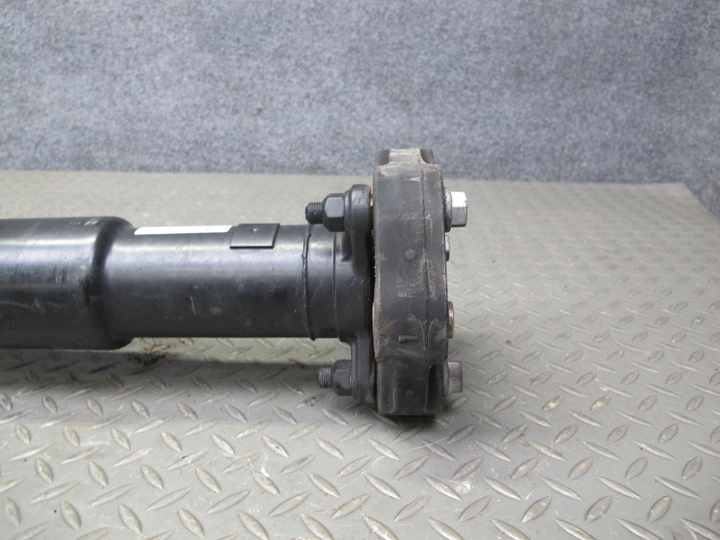 2017-2020 Maserati Levante M161 AWD 3.0L Rear Drive Shaft Driveshaft