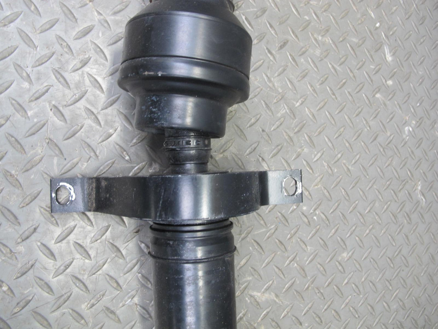 2017-2020 Maserati Levante M161 AWD 3.0L Rear Drive Shaft Driveshaft
