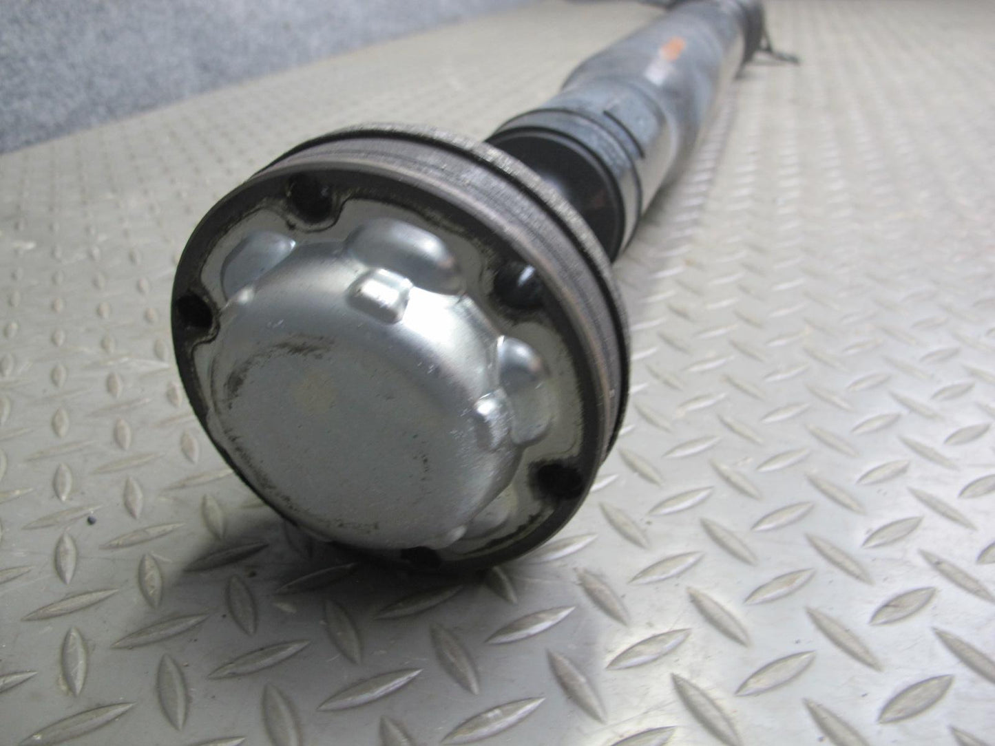 2017-2020 Maserati Levante M161 AWD 3.0L Rear Drive Shaft Driveshaft