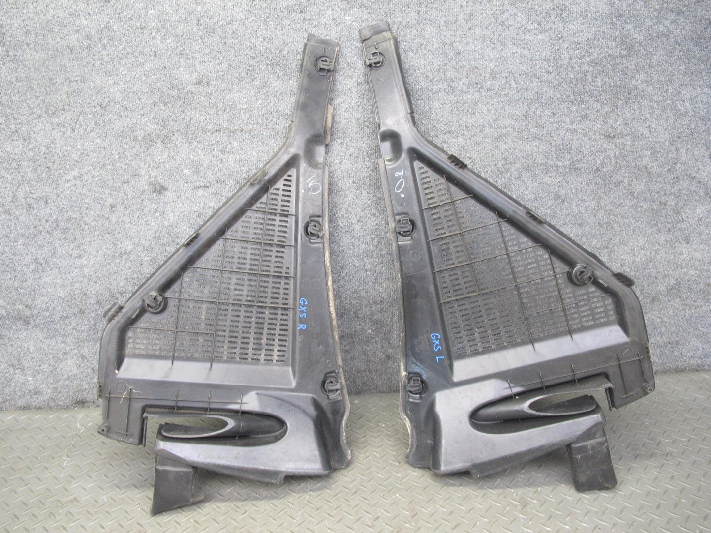 08-14 BMW E71 E72 X6 Front Windshield Left & Right Vent Cowl Grille Cover Set
