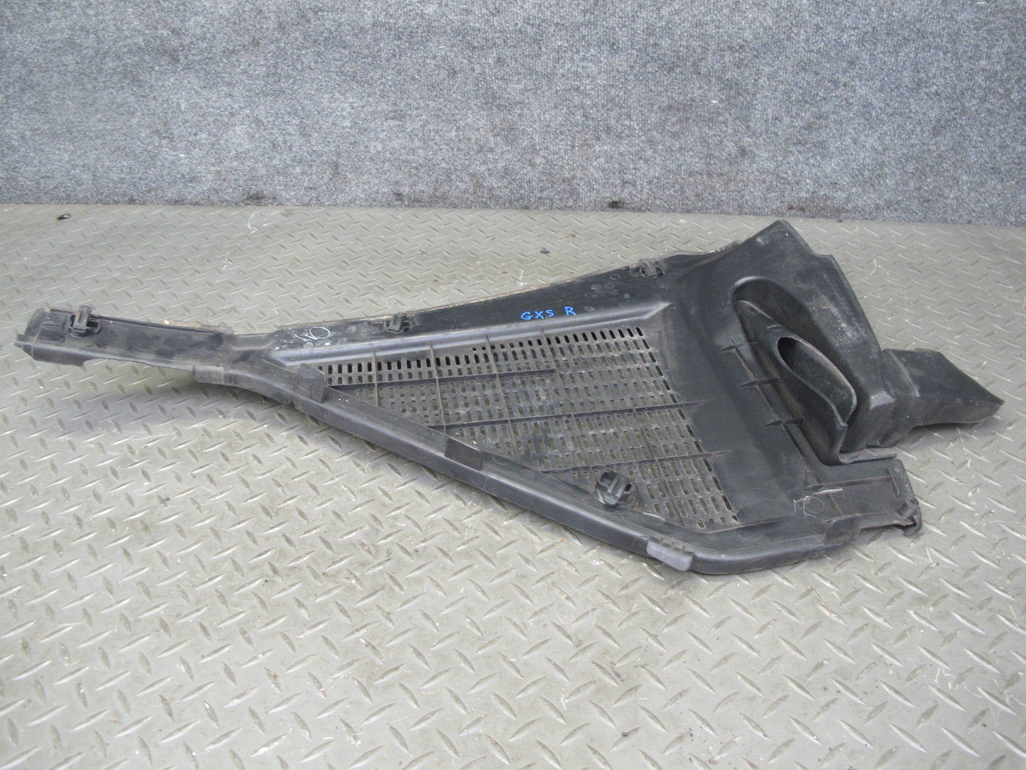08-14 BMW E71 E72 X6 Front Windshield Left & Right Vent Cowl Grille Cover Set