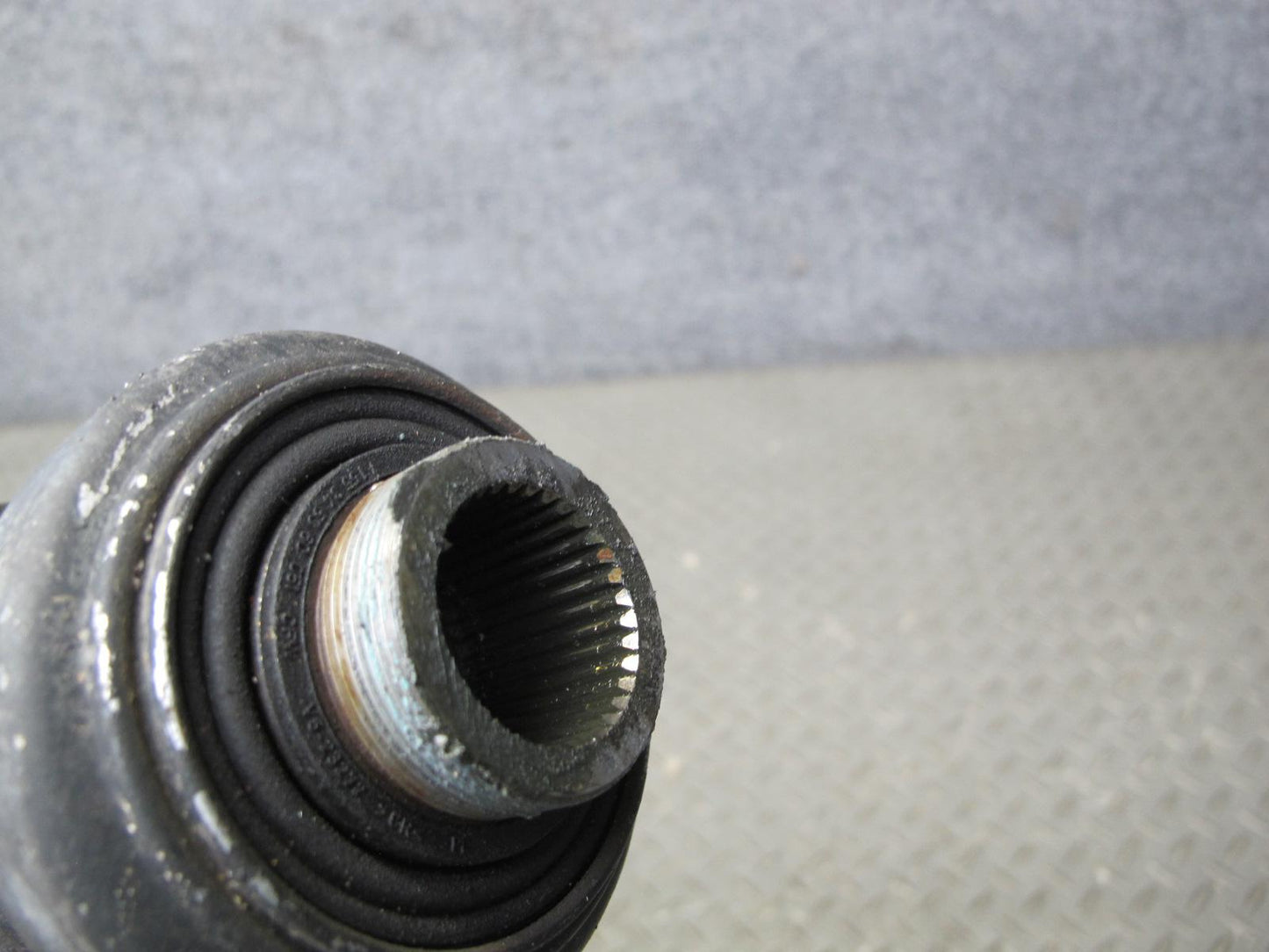 2008-2014 BMW E71 E72 X6 4.4L AWD Rear Drive Shaft Driveshaft