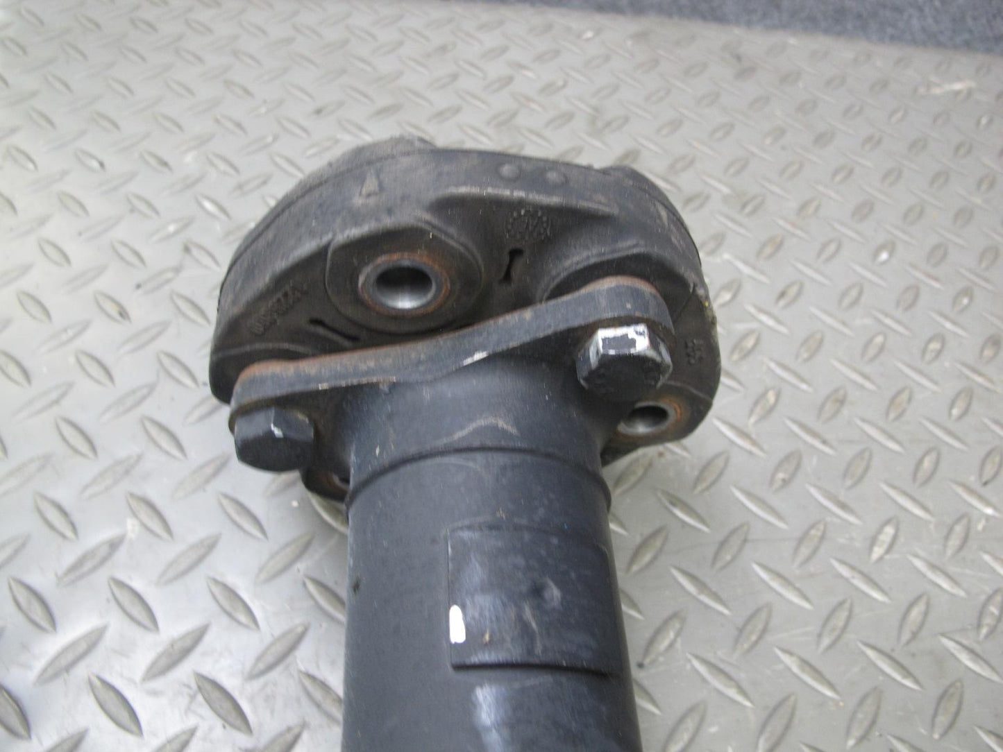 2008-2014 BMW E71 E72 X6 4.4L AWD Rear Drive Shaft Driveshaft