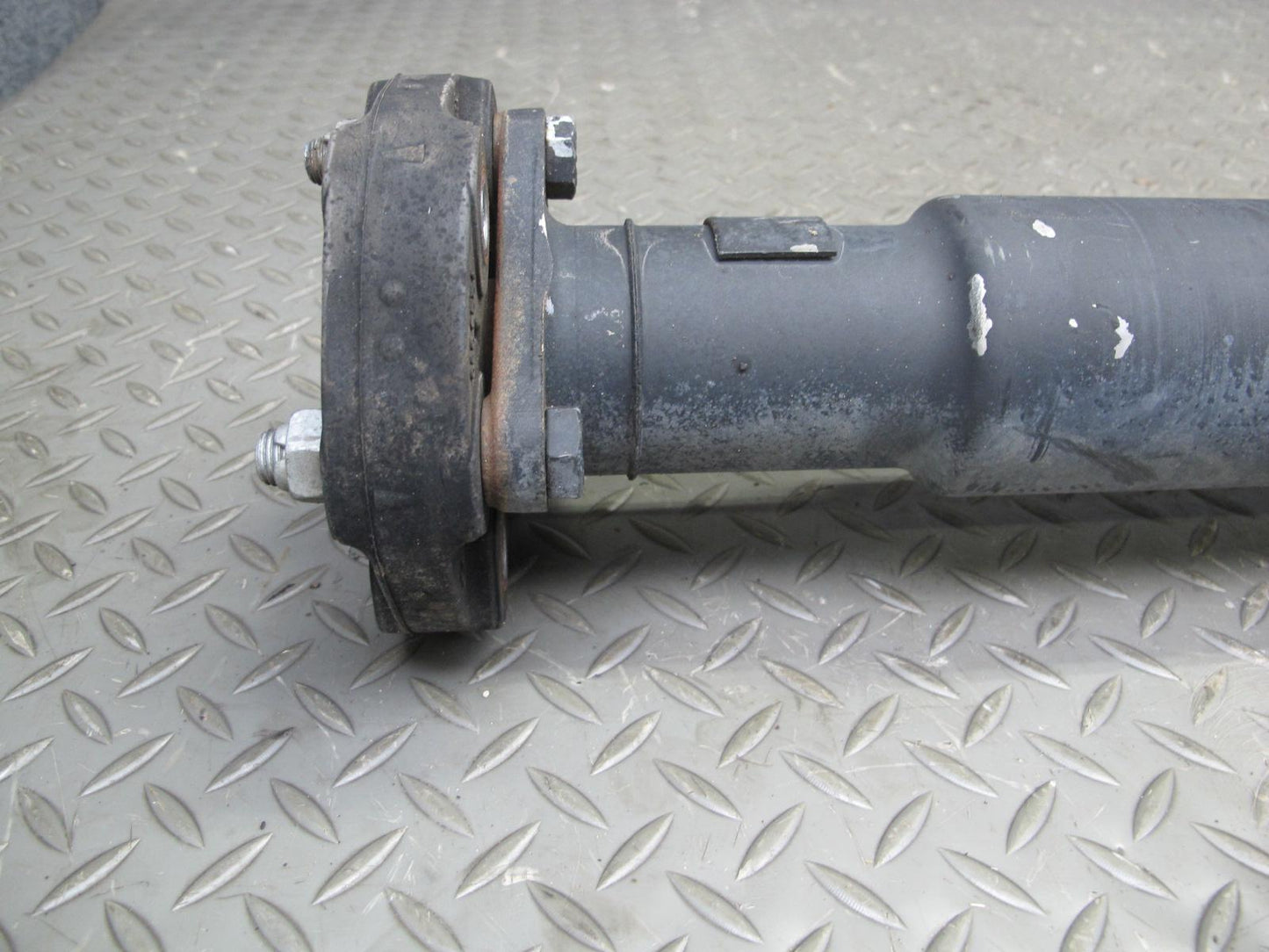 2008-2014 BMW E71 E72 X6 4.4L AWD Rear Drive Shaft Driveshaft