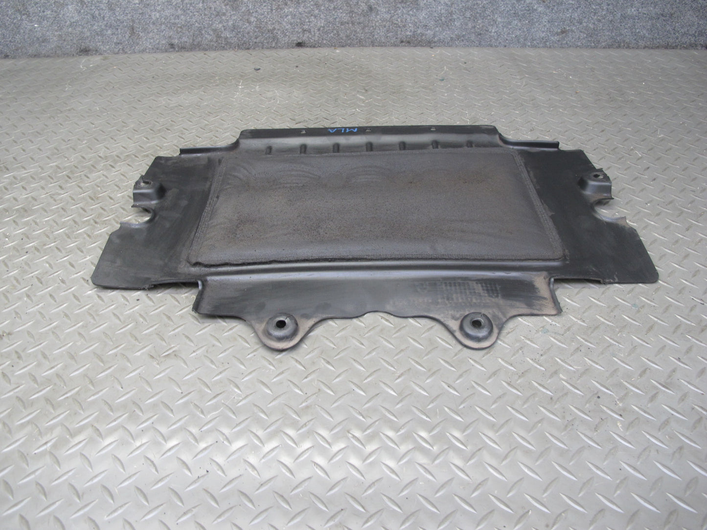 2017-2020 Maserati Levante M161 Under Engine Splash Shield Guard 670032848