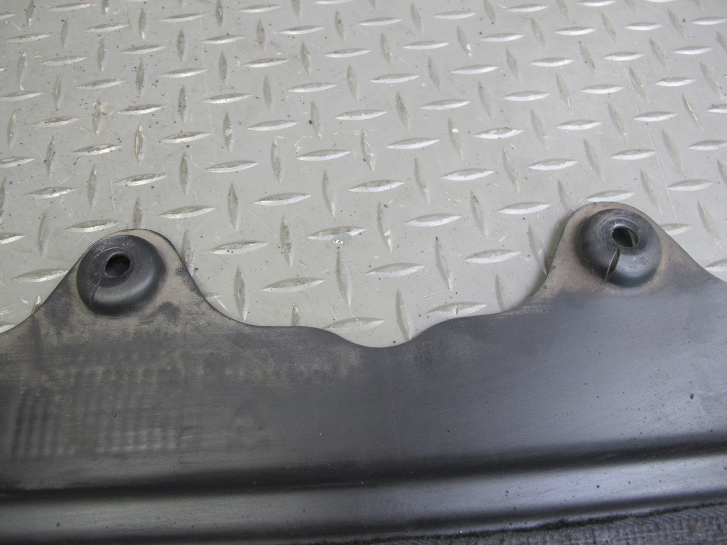 2017-2020 Maserati Levante M161 Under Engine Splash Shield Guard 670032848