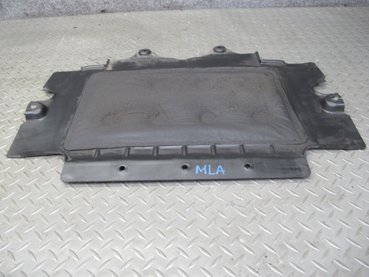 2017-2020 Maserati Levante M161 Under Engine Splash Shield Guard 670032848