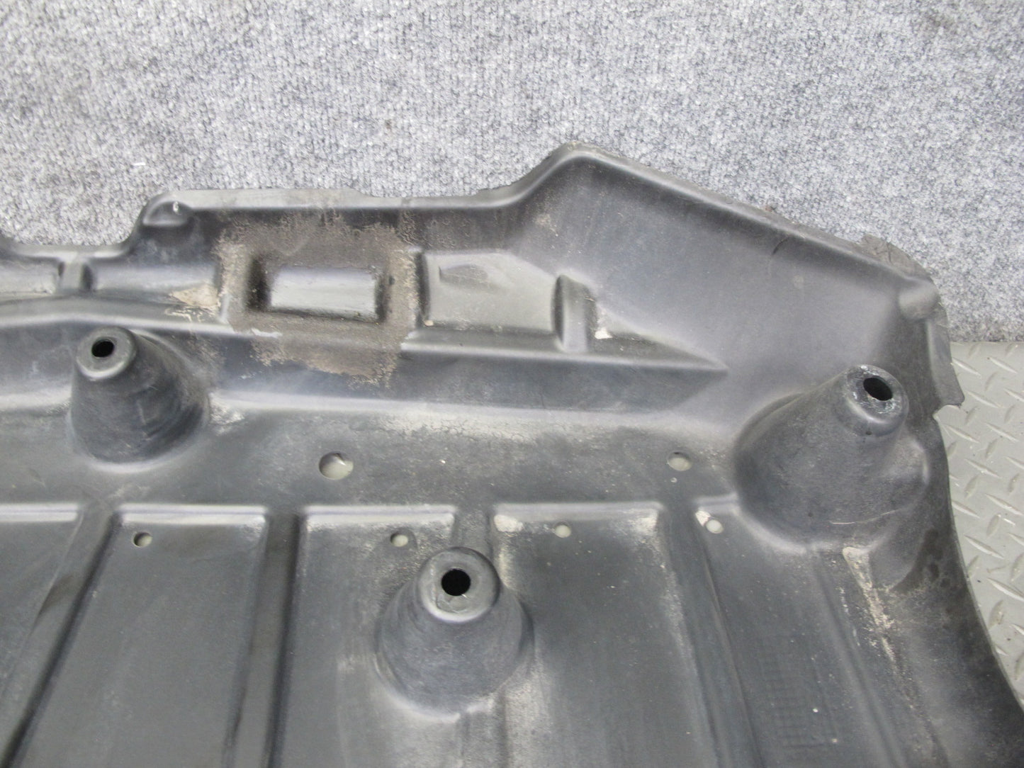 2017-2020 Maserati Levante M161 3.0L Rear Under Body Splash Shield Guard Cover