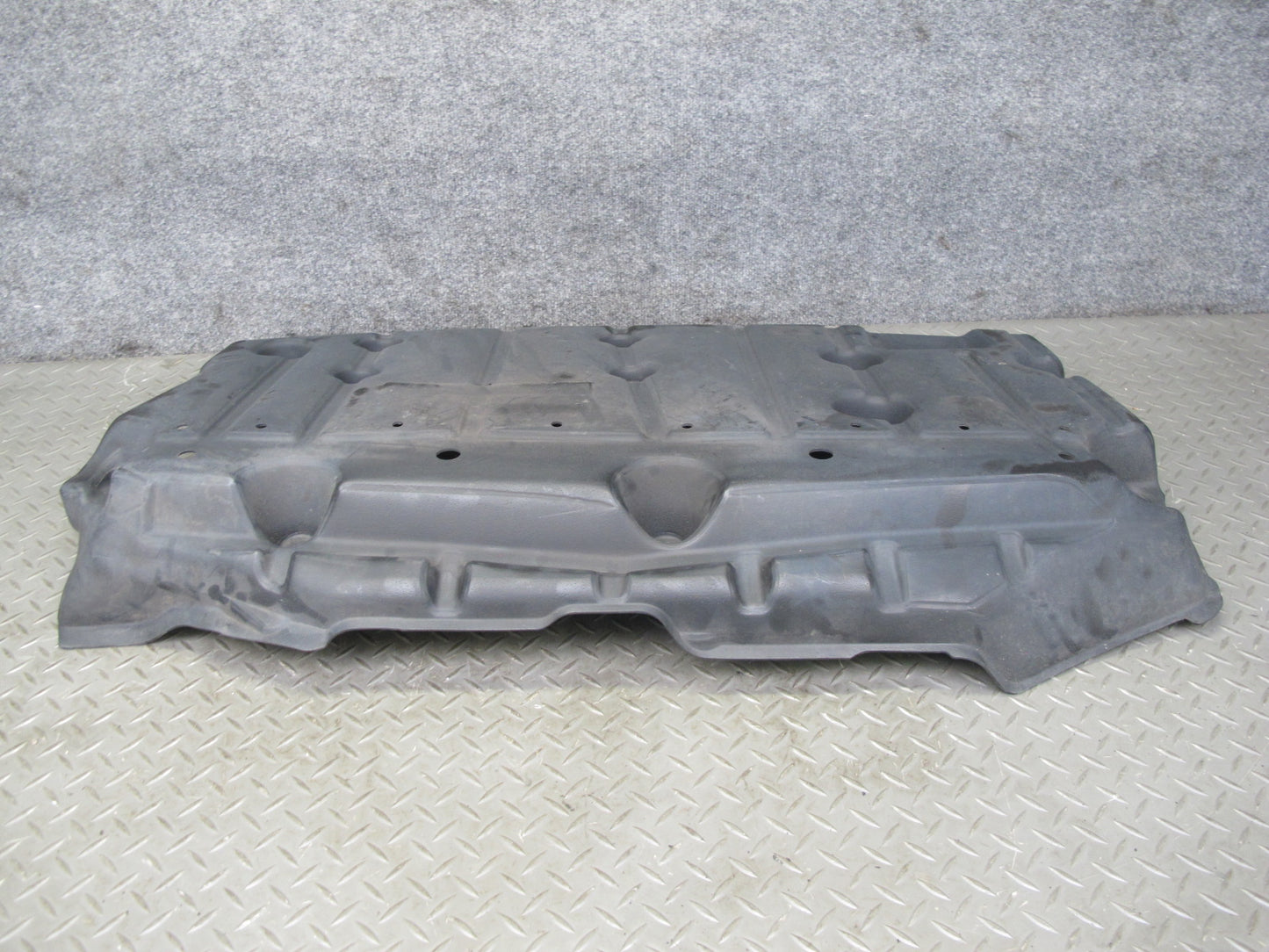 2017-2020 Maserati Levante M161 3.0L Rear Under Body Splash Shield Guard Cover