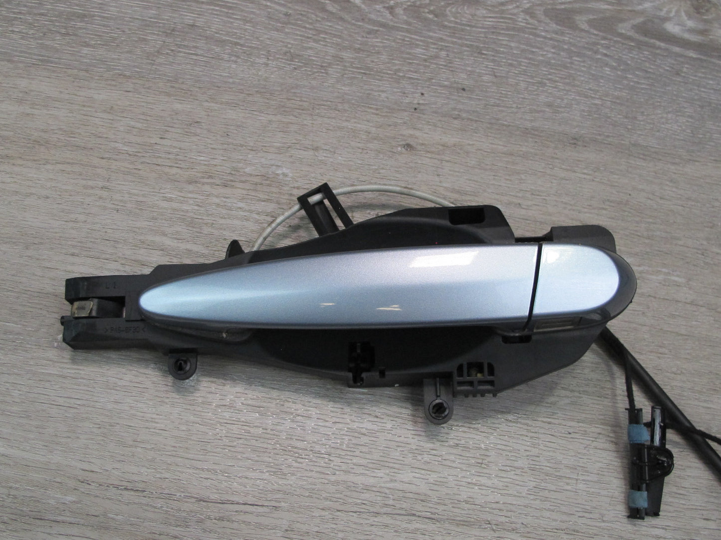 2008-2014 BMW E71 E72 X6 Rear Left Door Exterior Handle w Keyless Entry