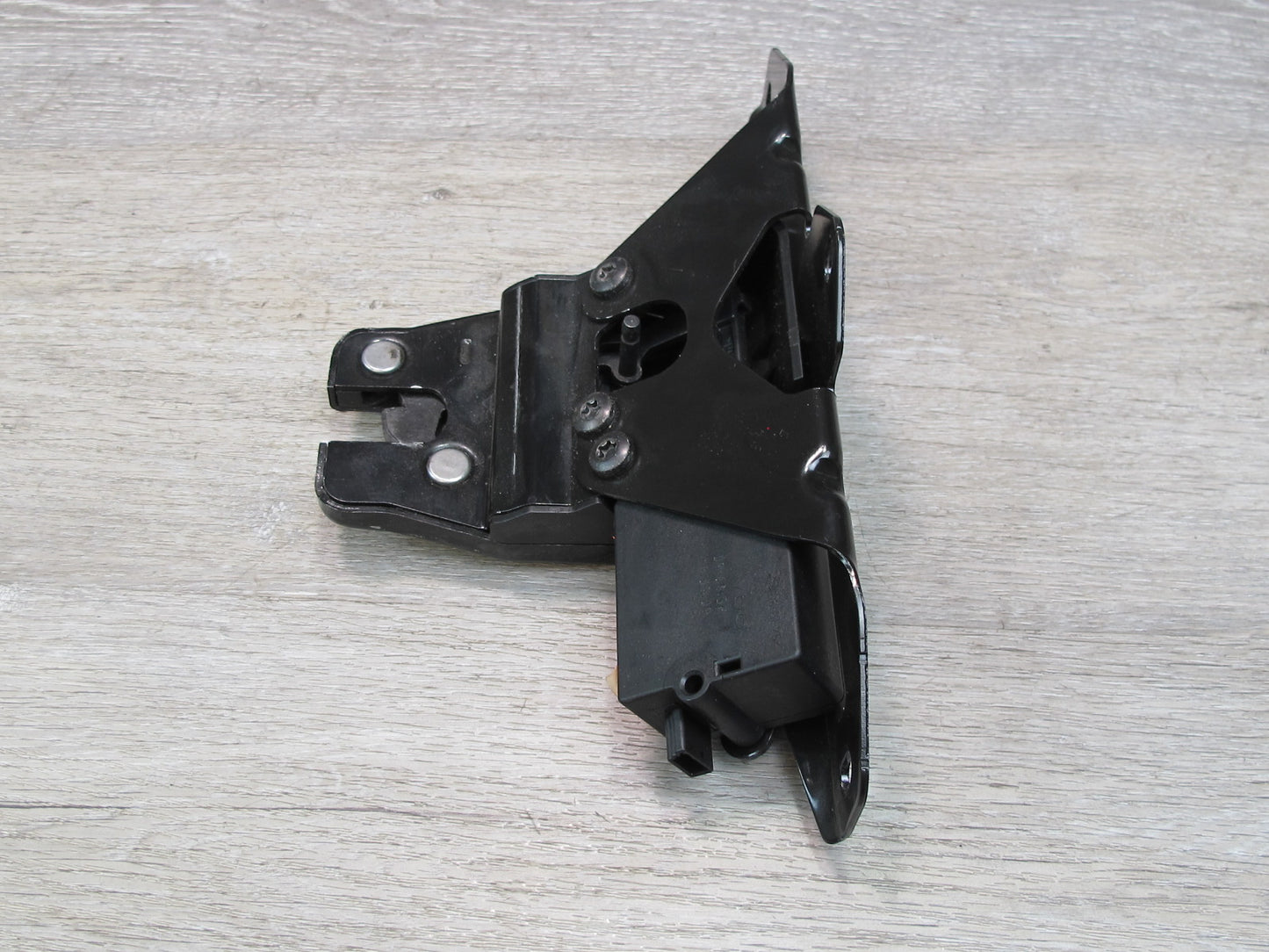 2008-2014 BMW E71 E72 X6 Rear Trunk Tailgate Liftgate Lock Latch Actuator