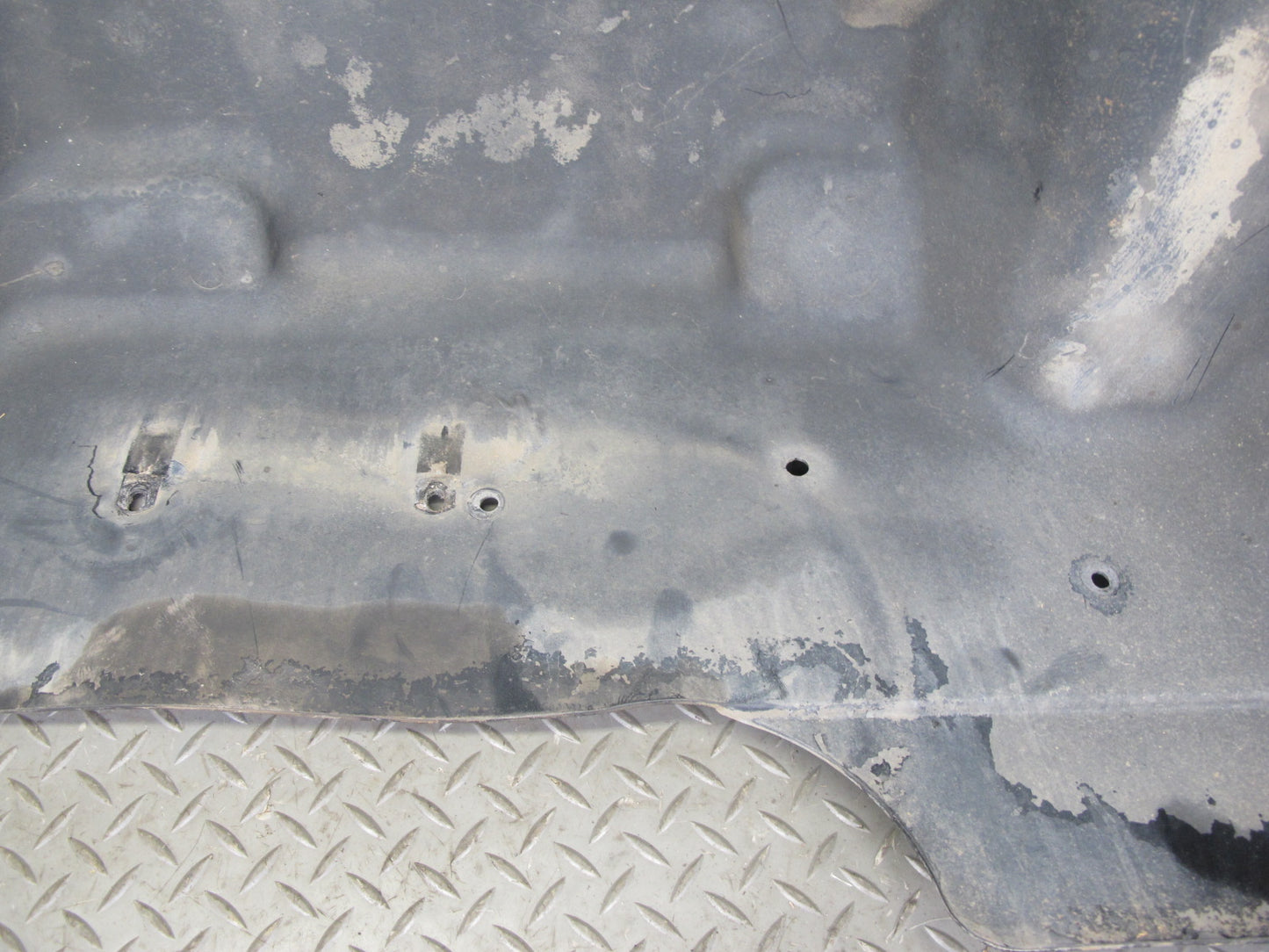 2003-2009 Hummer H2 Front Right Side Wheel Fender Liner Splash Guard Shield