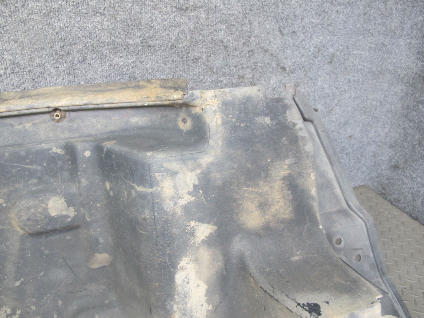2003-2009 Hummer H2 Front Right Side Wheel Fender Liner Splash Guard Shield