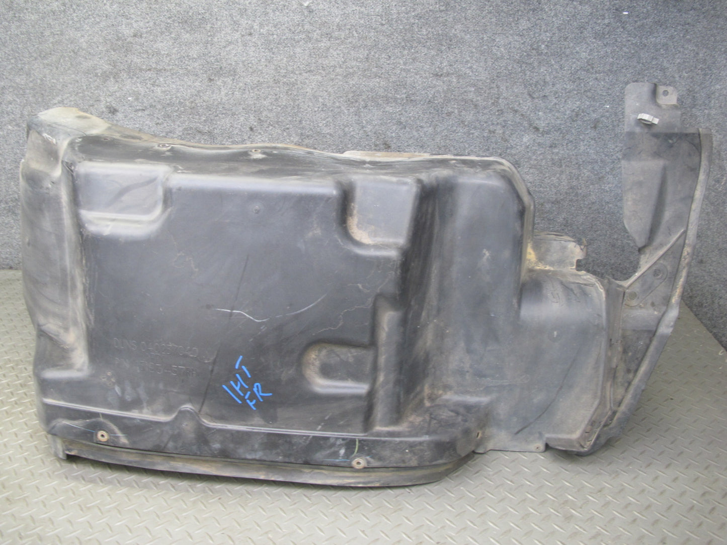 2003-2009 Hummer H2 Front Right Side Wheel Fender Liner Splash Guard Shield