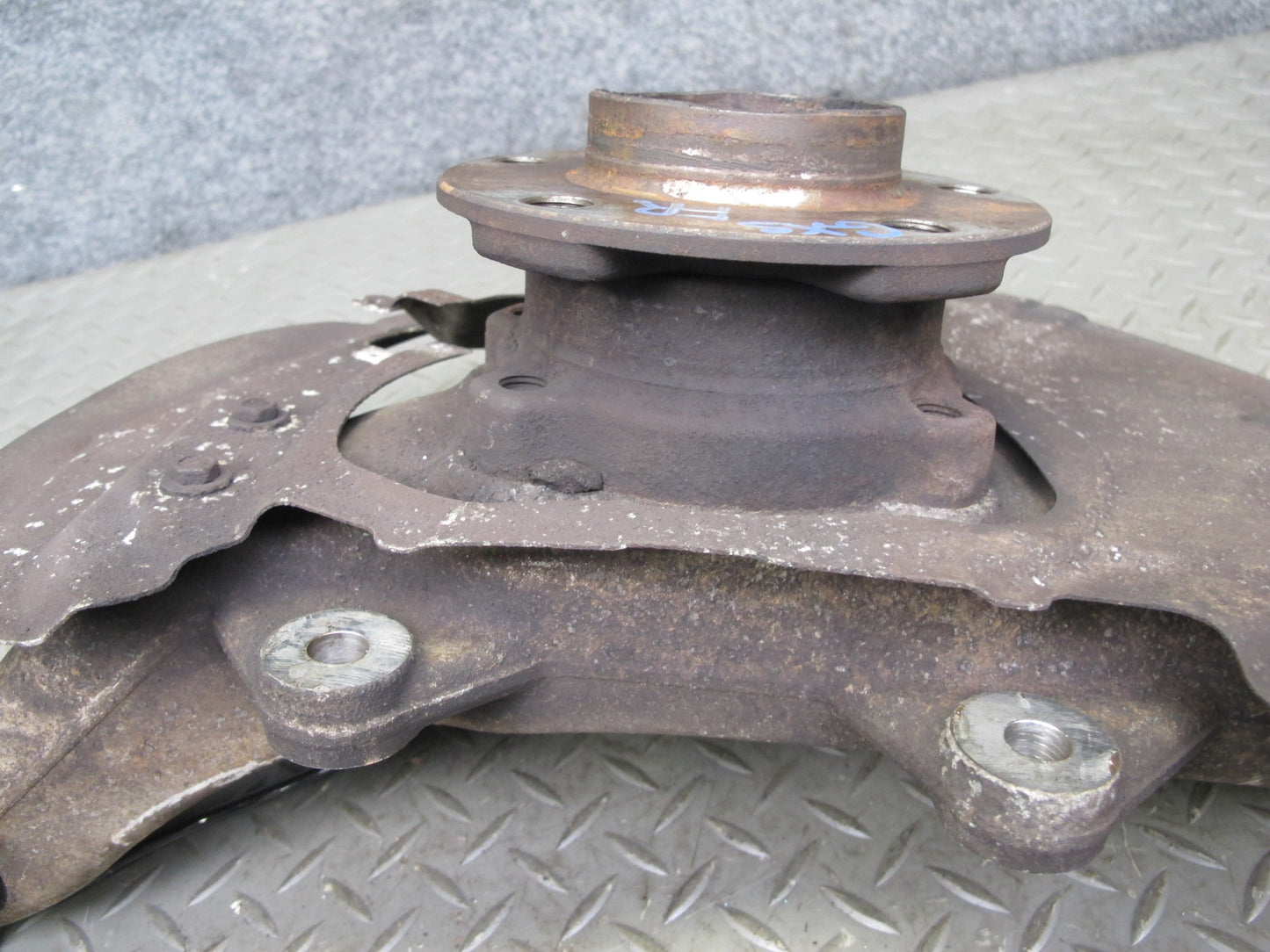 2008-2014 BMW E71 E72 X6 AWD Front Right Spindle Knuckle Wheel Hub Bearing