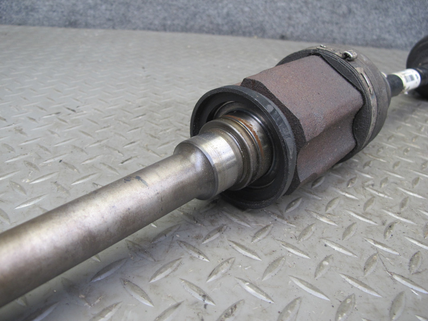 2008-2014 BMW E71 E72 X6 AWD Front Right Suspension Axle Shaft 7553946