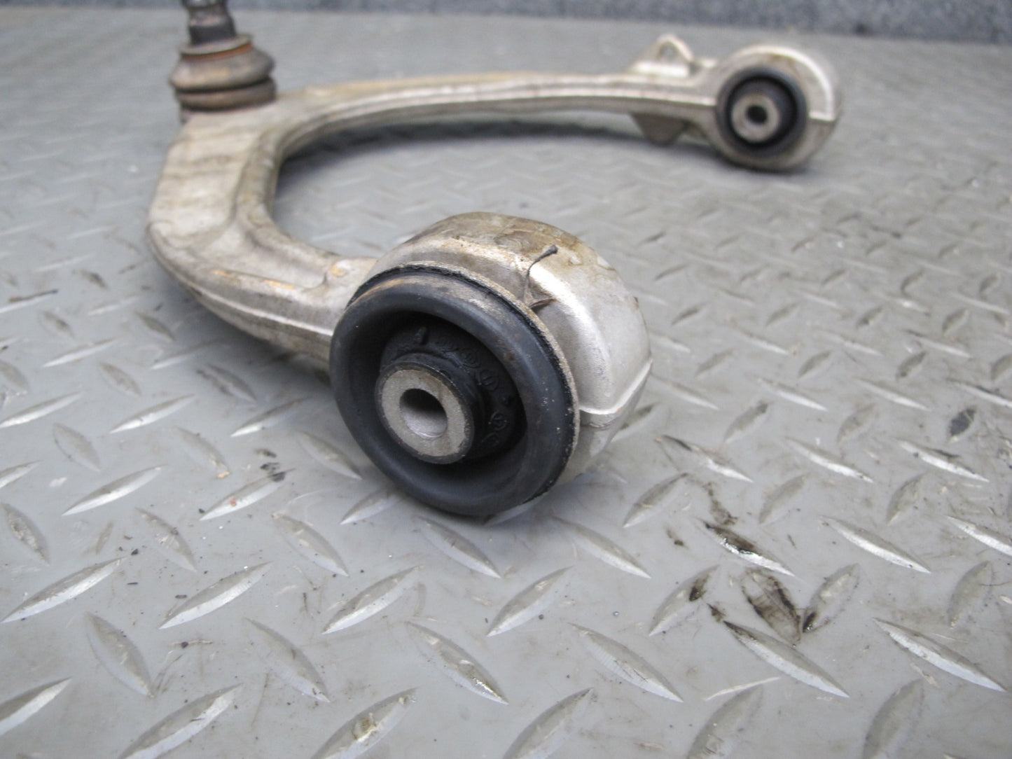 2008-2014 BMW E71 X6 Front Left & Right Upper Control Arm Set of 2