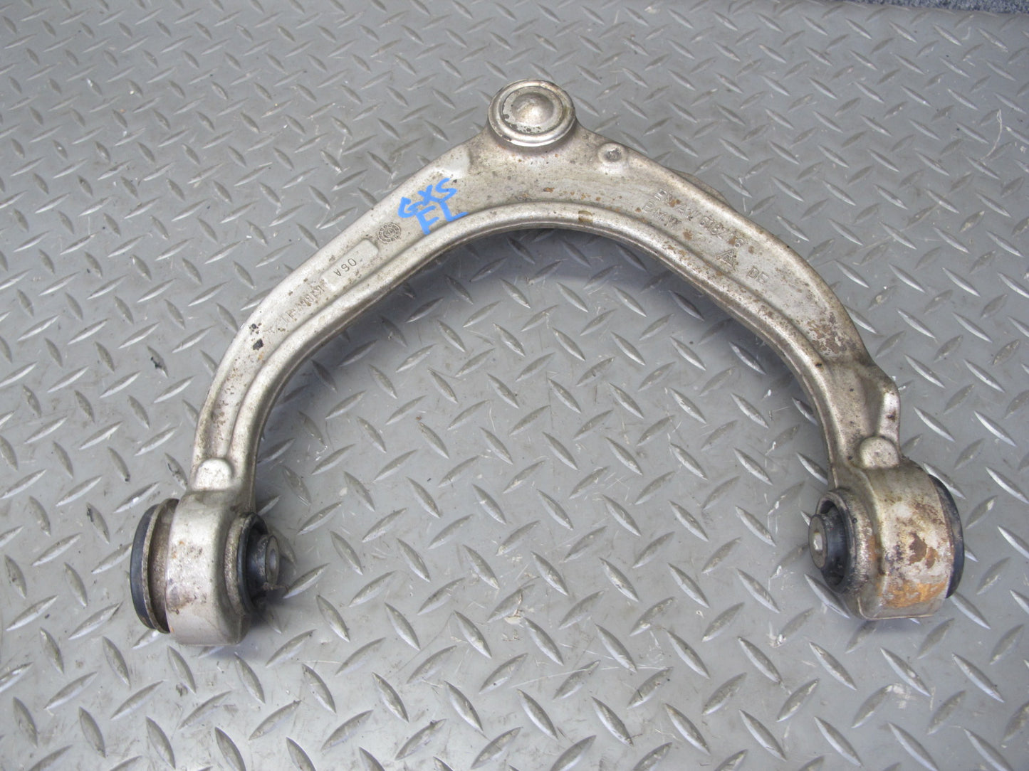 2008-2014 BMW E71 X6 Front Left & Right Upper Control Arm Set of 2