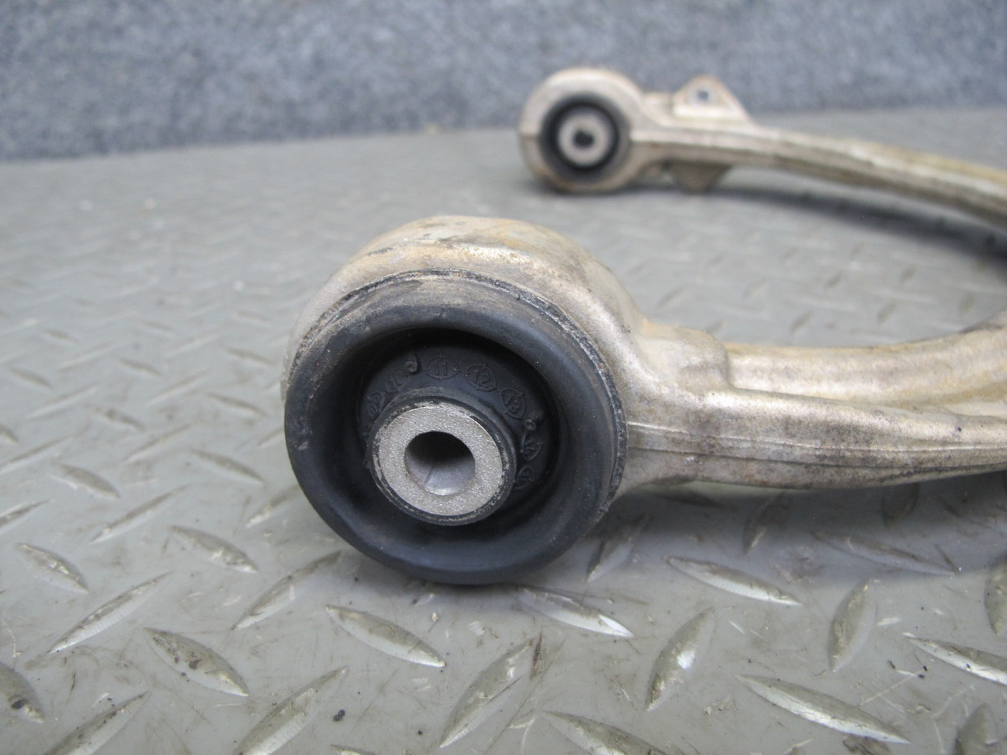 2008-2014 BMW E71 X6 Front Left & Right Upper Control Arm Set of 2
