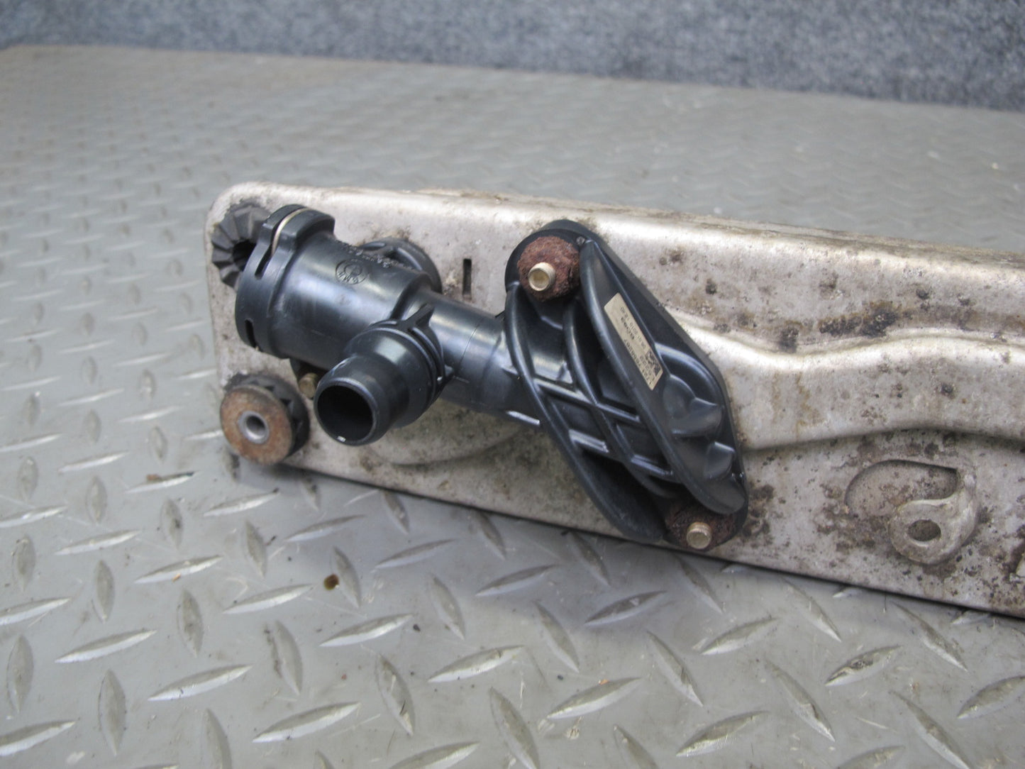 2008-2014 BMW E71 E72 X5 X6 Automatic Transmission Oil Cooler Heat Exchanger