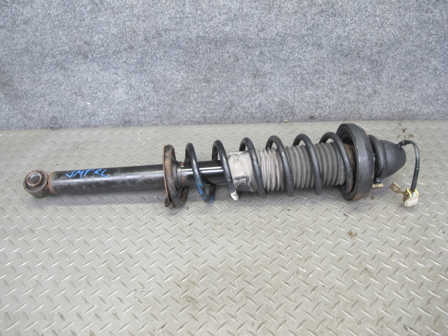 91-96 Mitsubishi 3000GT VR4 AWD Set of 2 Rear Strut Shock Absorber w ESC OEM