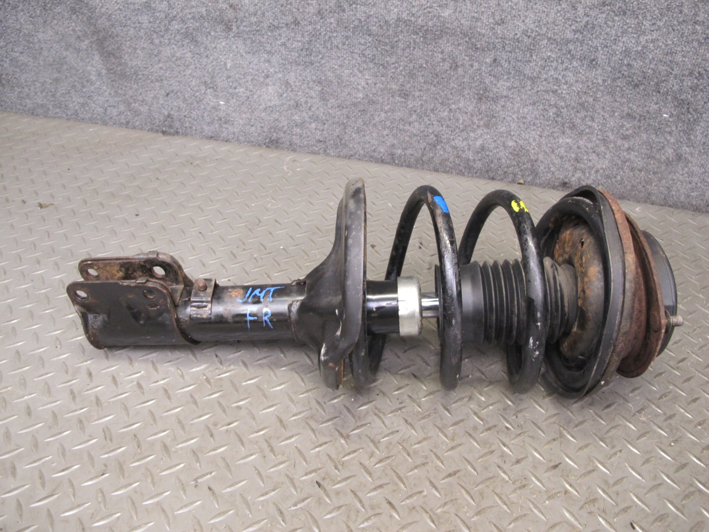 91-92 Mitsubishi 3000GT VR4 AWD Set of 2 Front Strut Shock Absorber w ESC OEM