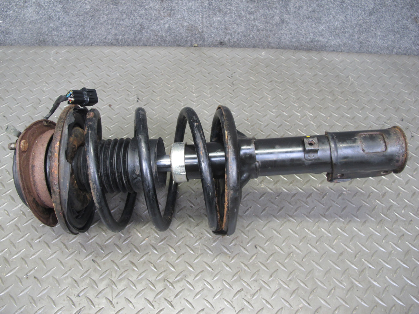 91-92 Mitsubishi 3000GT VR4 AWD Set of 2 Front Strut Shock Absorber w ESC OEM