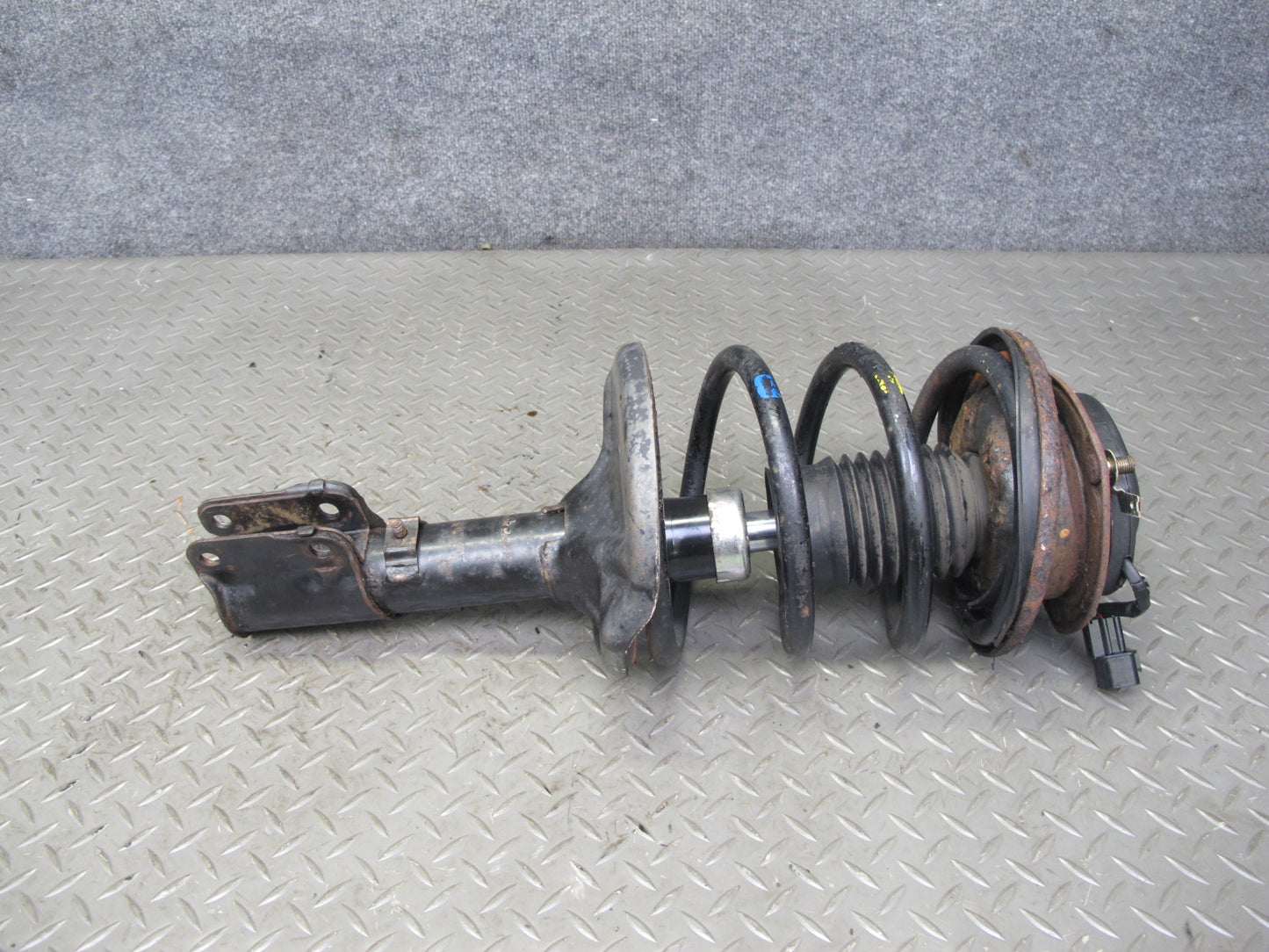 91-92 Mitsubishi 3000GT VR4 AWD Set of 2 Front Strut Shock Absorber w ESC OEM