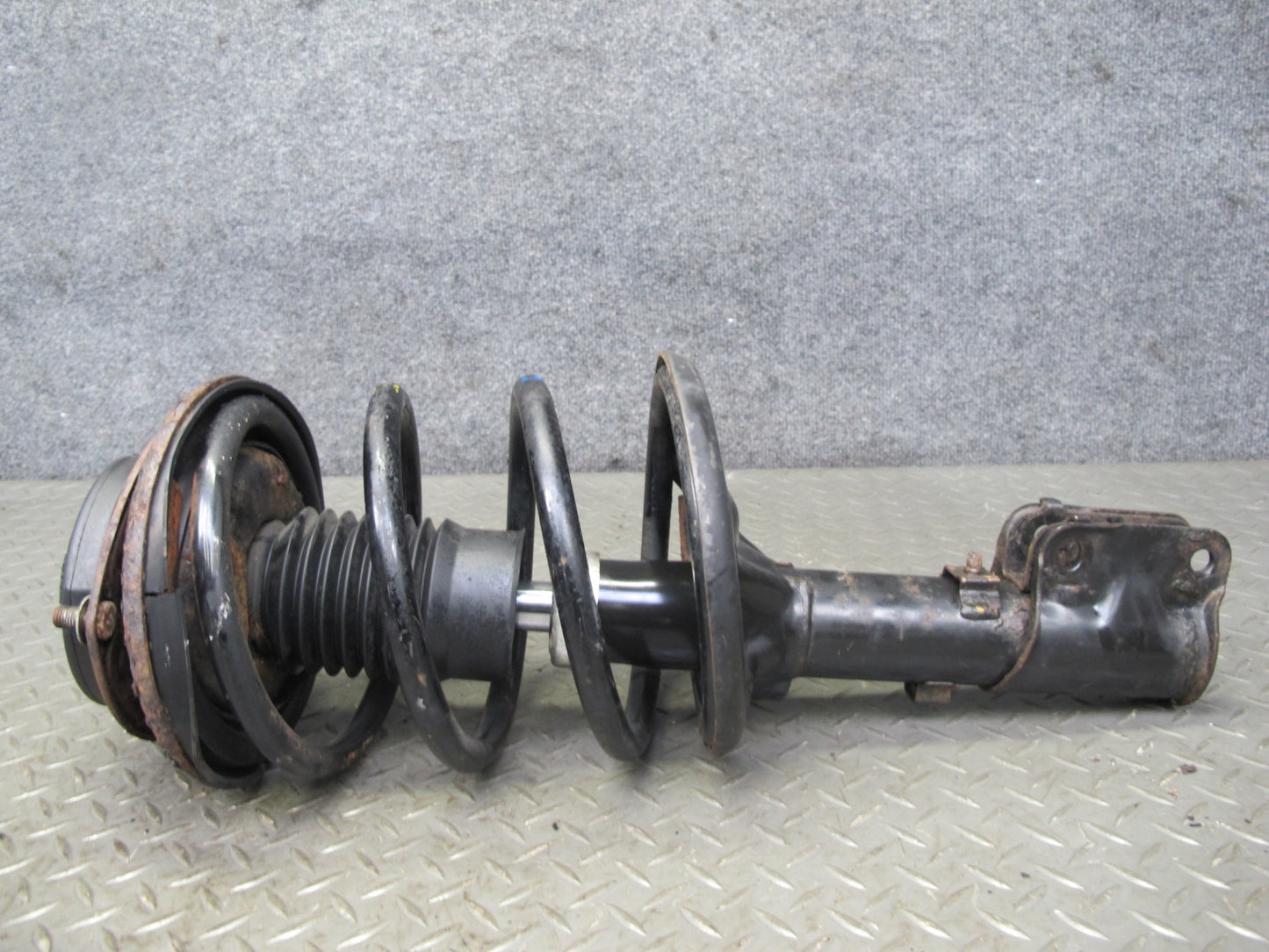 91-92 Mitsubishi 3000GT VR4 AWD Set of 2 Front Strut Shock Absorber w ESC OEM