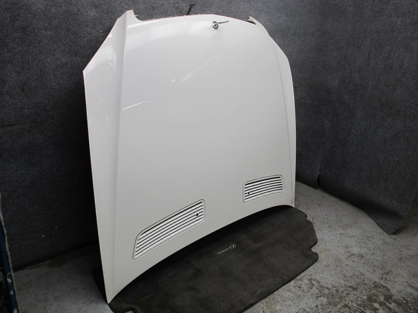 07-13 Mercedes W221 S-class Front Hood Bonnet Shell Panel Cover Arctic White OEM