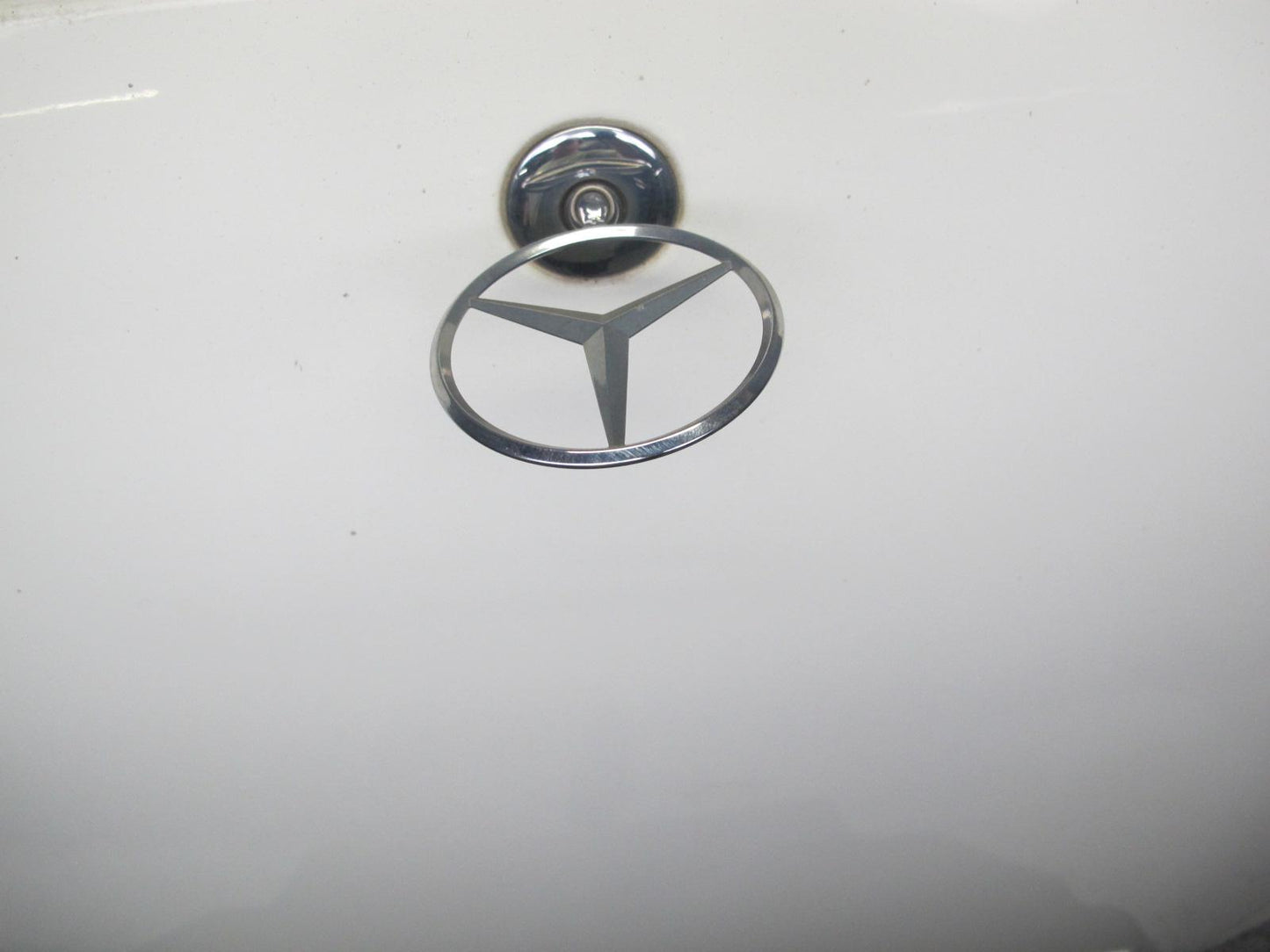 07-13 Mercedes W221 S-class Front Hood Bonnet Shell Panel Cover Arctic White OEM