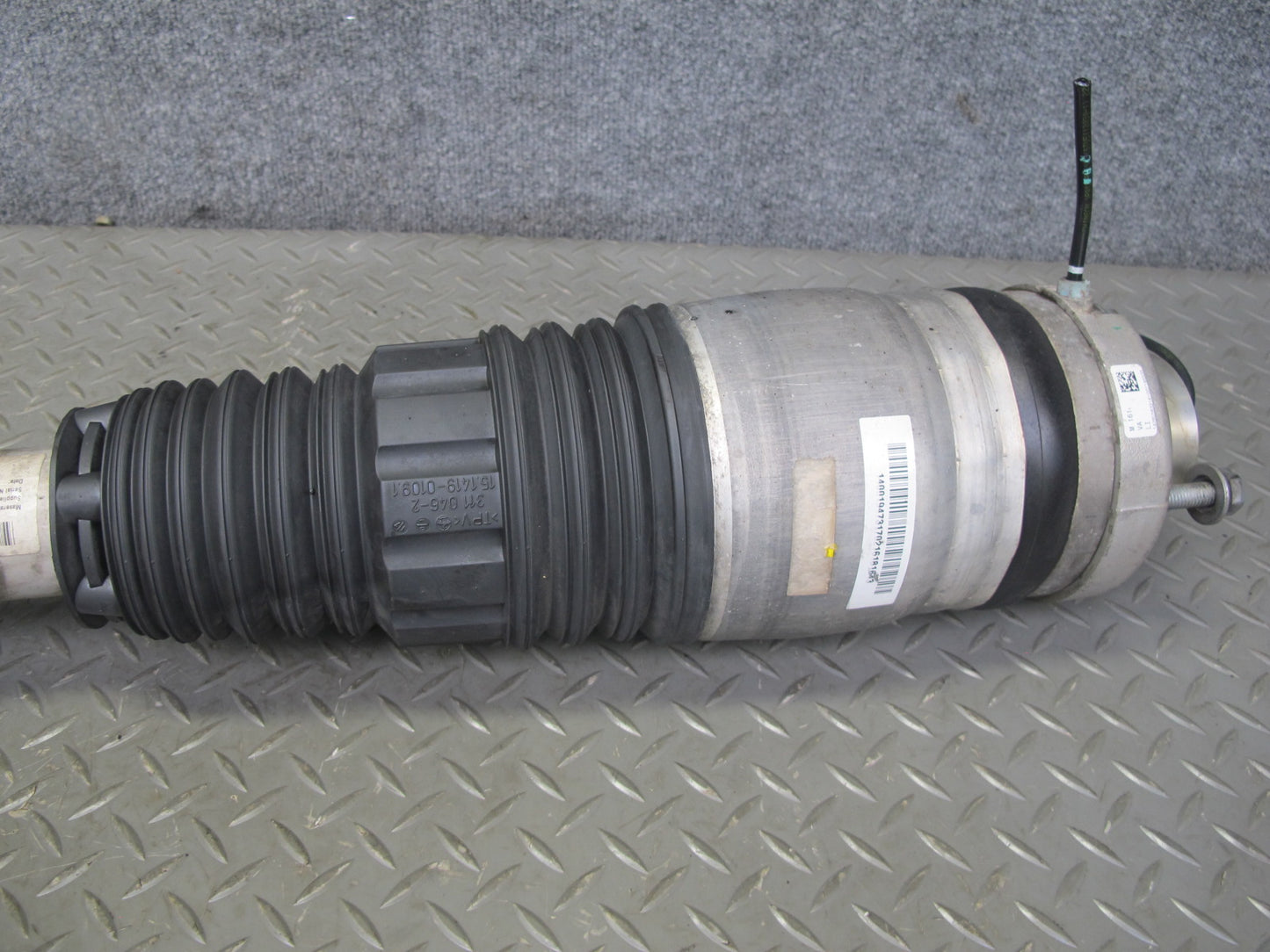 2017-2020 Maserati Levante M161 AWD Front Left Air Strut Shock Absorber 102K