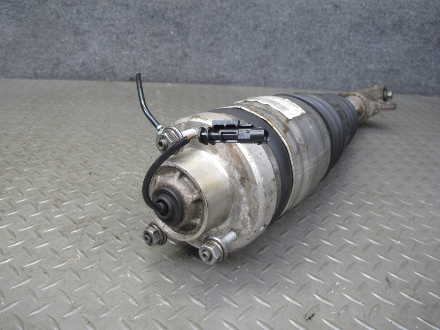 2017-2020 Maserati Levante M161 AWD Front Left Air Strut Shock Absorber 102K