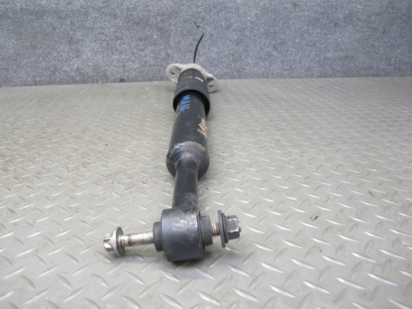 2017-2020 Maserati Levante M161 AWD Rear Right Air Strut Shock Absorber
