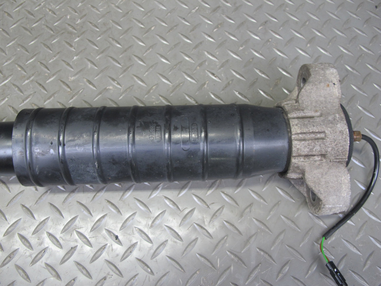 2017-2020 Maserati Levante M161 AWD Rear Right Air Strut Shock Absorber